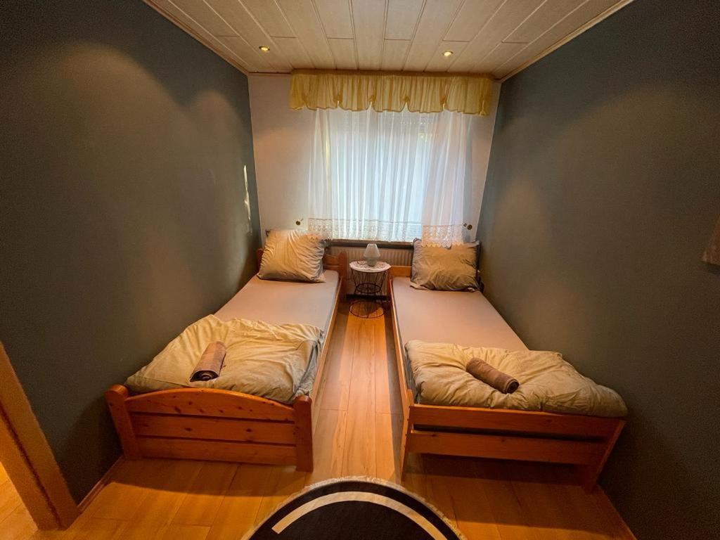 Fairbooking24Private Apartments Nbg Exhibition Ground Room Agancy نورنبيرغ المظهر الخارجي الصورة